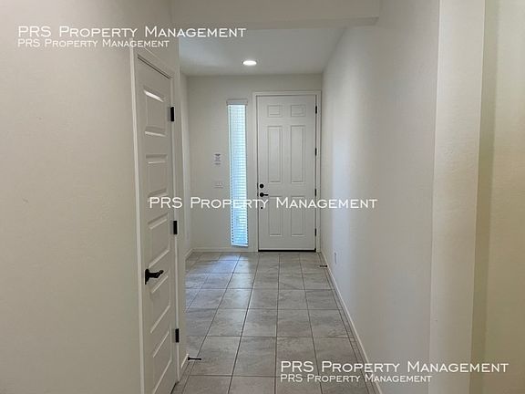 2nd image of 626 W Carlsbad Dr