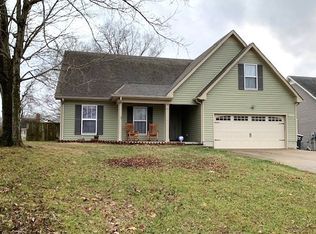 226 E Johnson Cir, Clarksville, TN 37040
