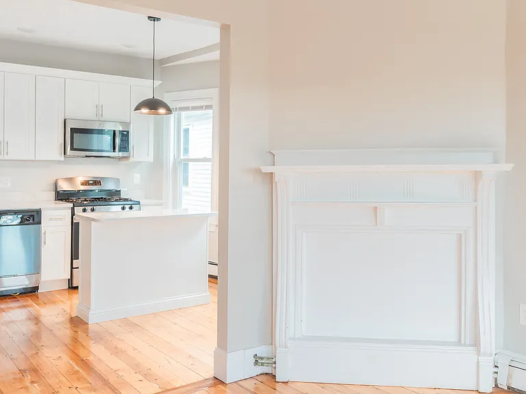 394 Centre St #1 — Photo 6