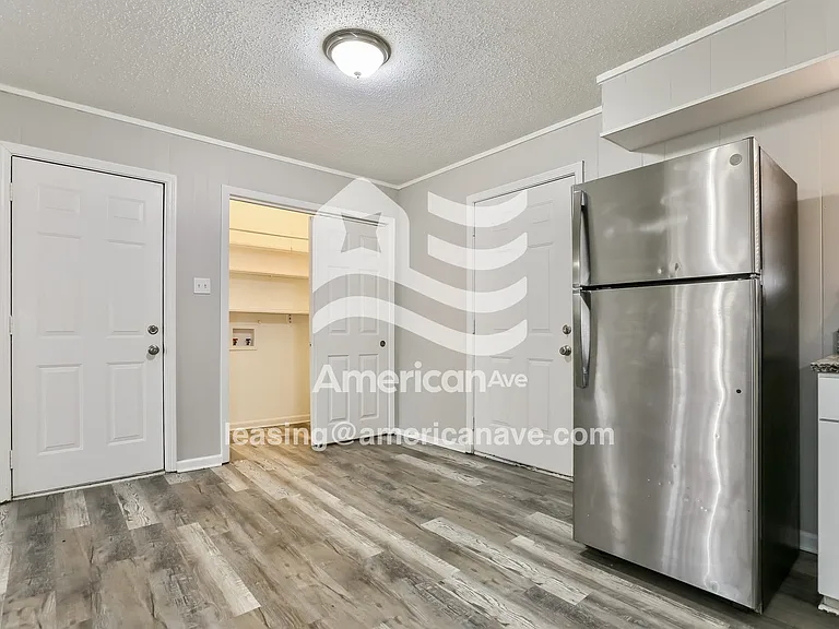 1483401_006_wm_-_kitchen_13615043.jpg