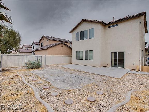 5th image of 4348 Laguna Garden Ave