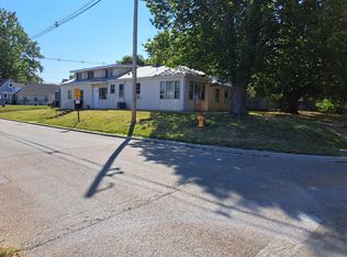4119 W Main St #2B, Belleville, IL 62226