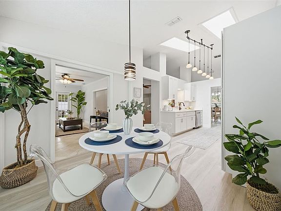 2nd image of 465 Holly Hill Rd