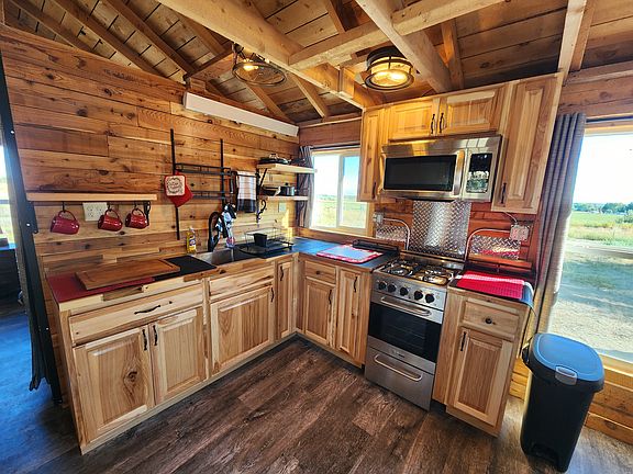 4th image of 94 Cliff Dr #1-15