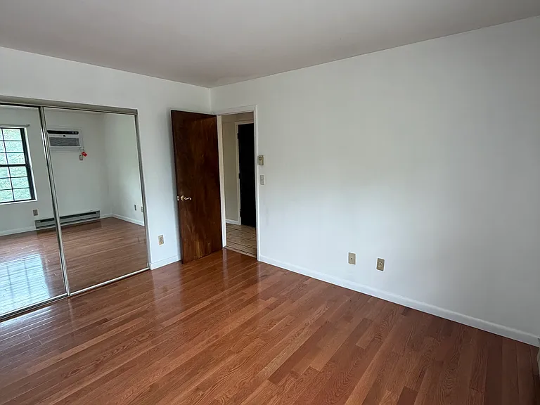 8 Sewall Ave #212 — Photo 9