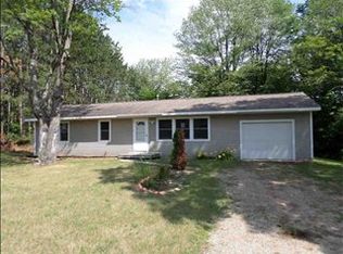 6043 Hill St, Alanson, MI 49706