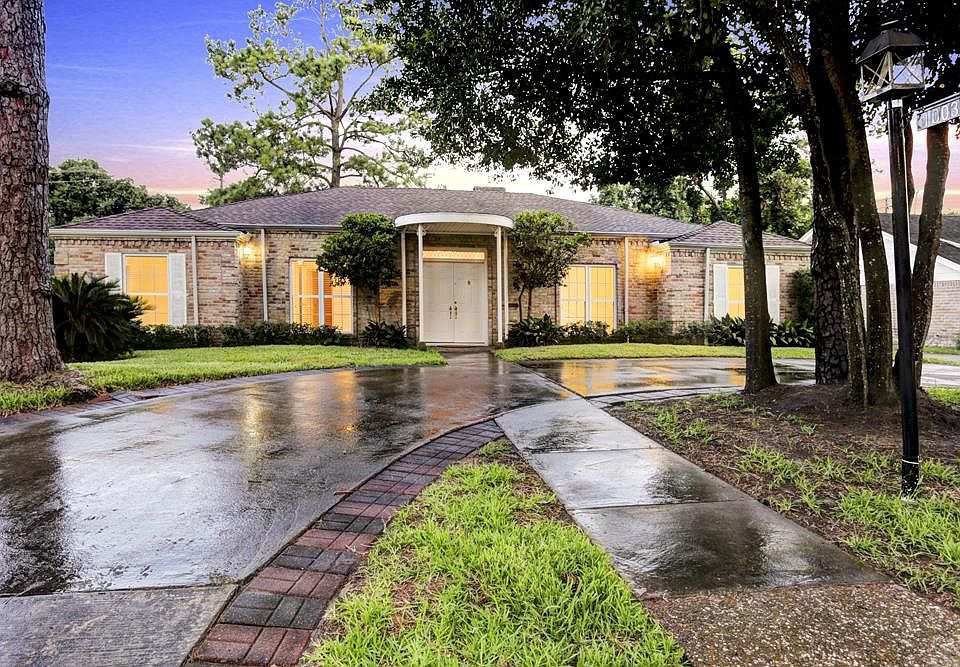 1st image of 10031 Briar Forest Dr
