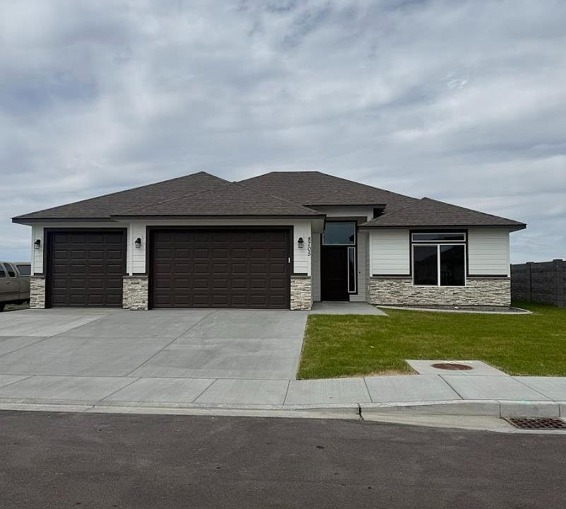 1st image of 8705 Dusty Maiden Dr