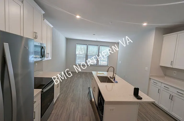 2576 Neabsco Common Pl — Photo 4