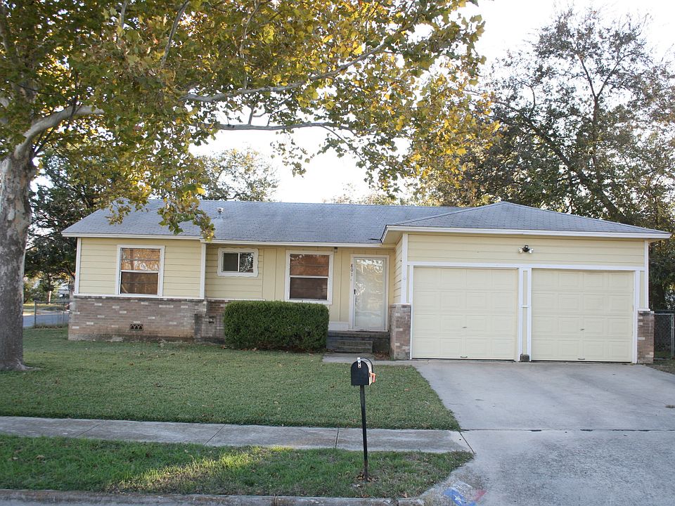 1st image of 801 Cove Ave