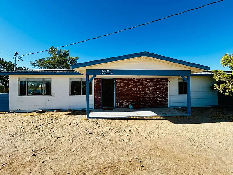 63208 Sandola Ln — Photo 32