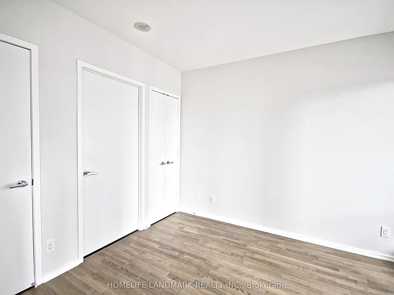 1 Bloor St E #809 — Photo 11