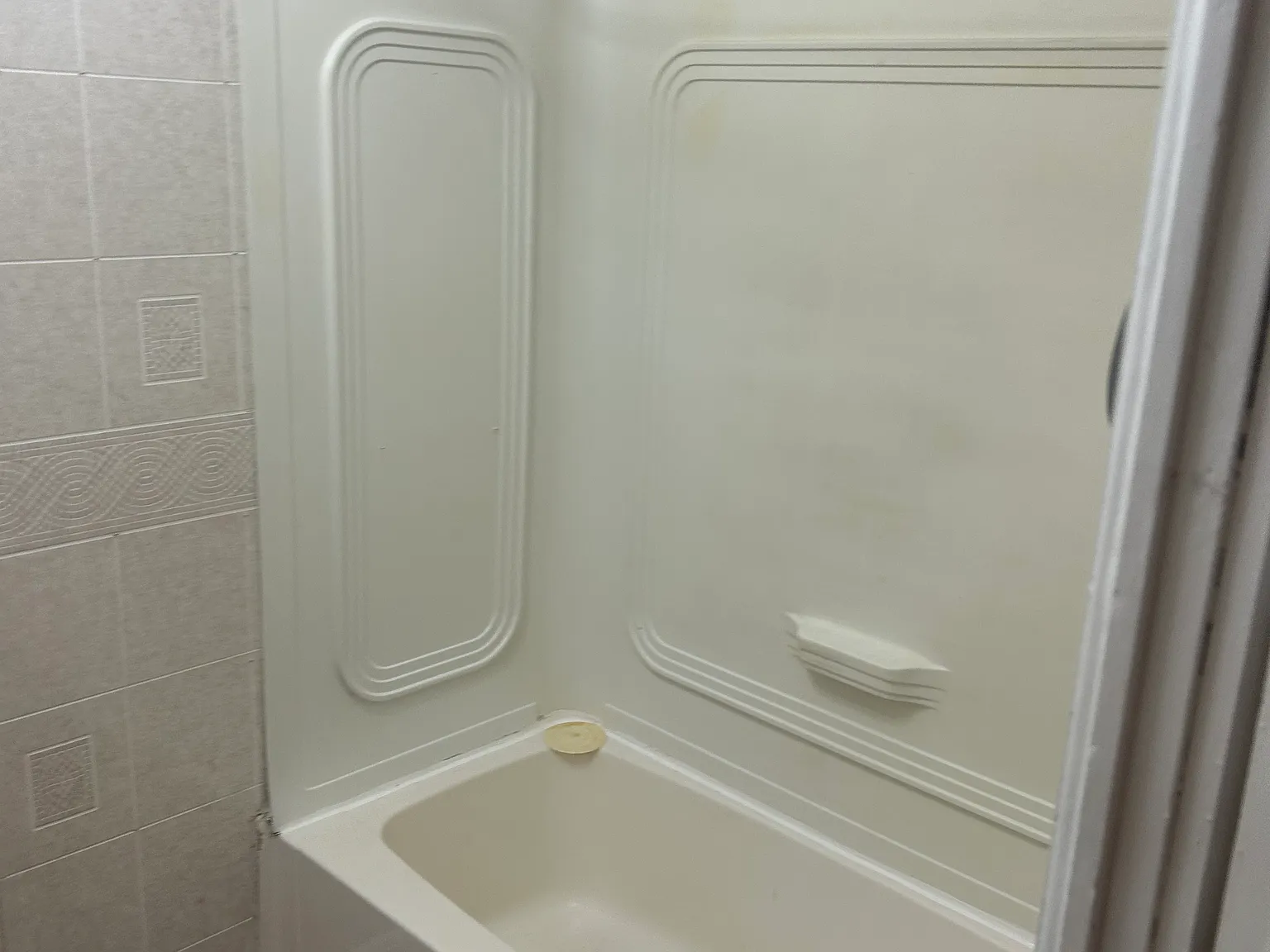 2 bed, 576 sqft, $725 — Photo 4