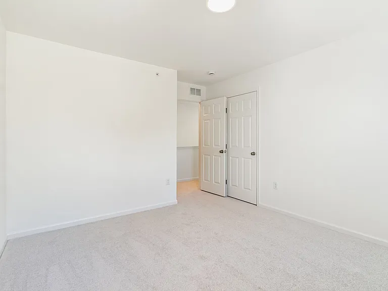 7843 Briarwood Dr — Photo 18