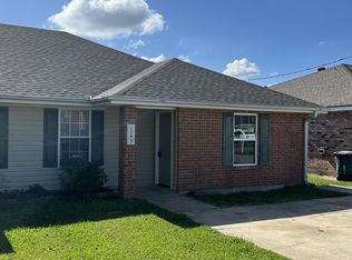 1743 N Tallowood Dr #1, Lake Charles, LA 70605