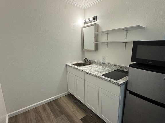 5th image of 90 N Weed Blvd #26