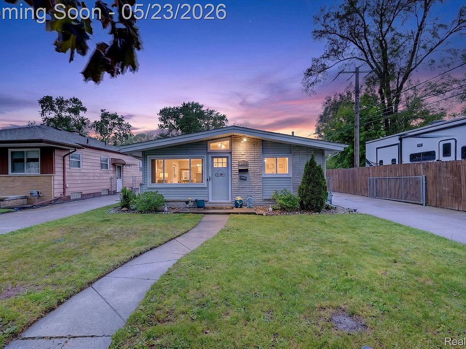 1st image of 19033 Gillman St