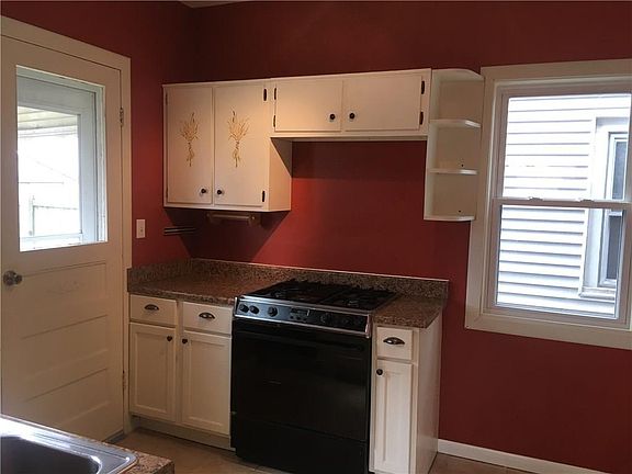 2nd image of 1101 W 11th St