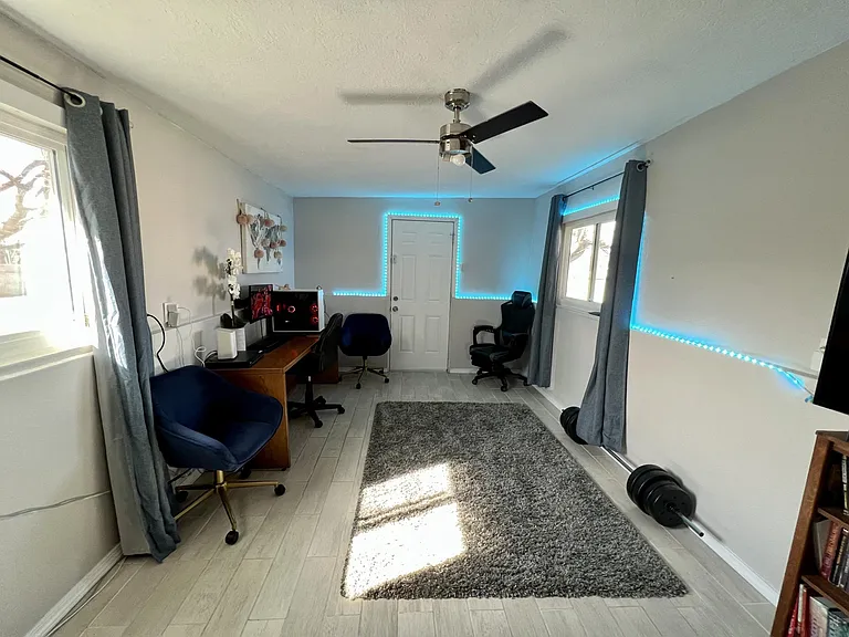 2705 Dakota St NE — Photo 5