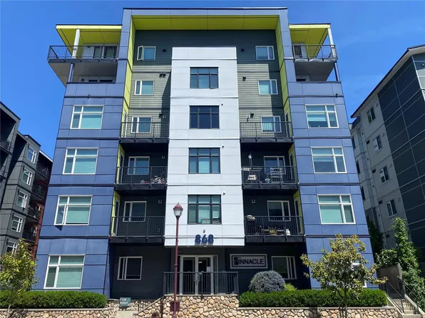 868 Orono Ave #602, Langford, BC V9B 2T8