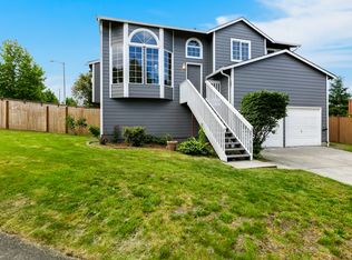 7928 Crown Ridge Blvd, Arlington, WA 98223