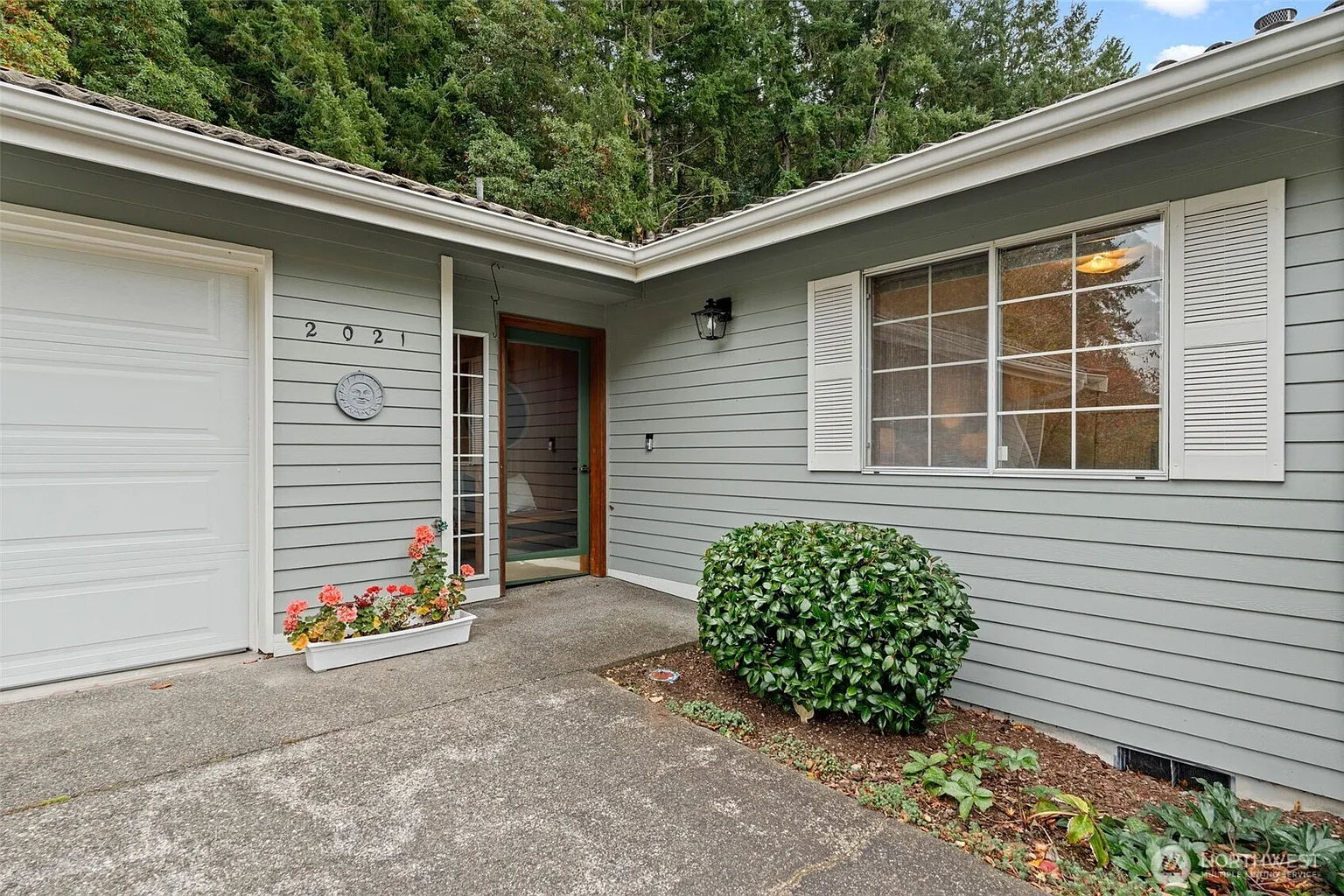 2021 59th Avenue NW photo 1