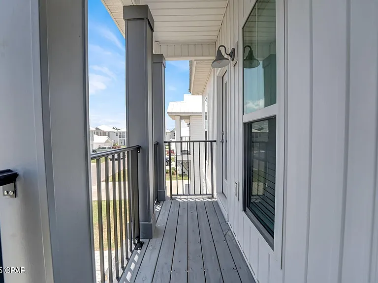 408 Raven Ln — Photo 18