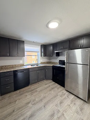 449 Sea St #8 Photo 1