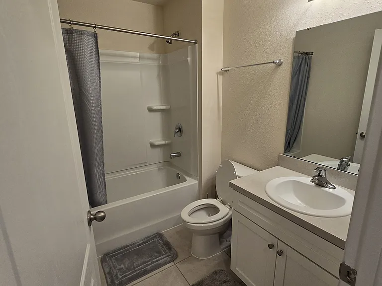 240 Pasadena Dr — Photo 26