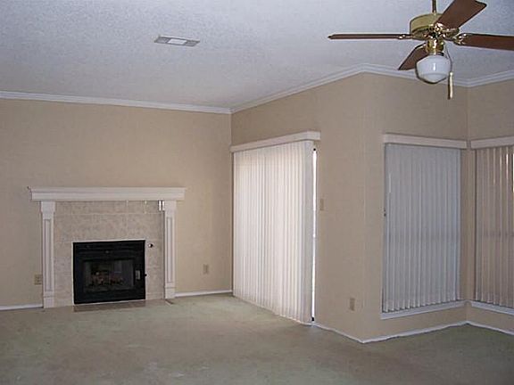4th image of 2026 Robin Hill Ln