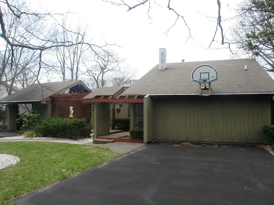 1st image of 38 Harford Dr