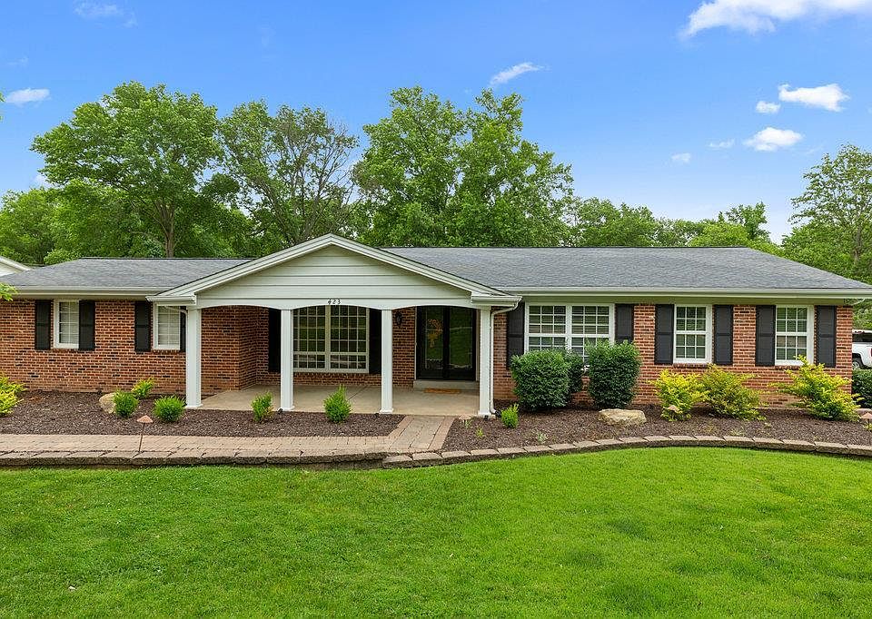 1st image of 423 Monticello Dr