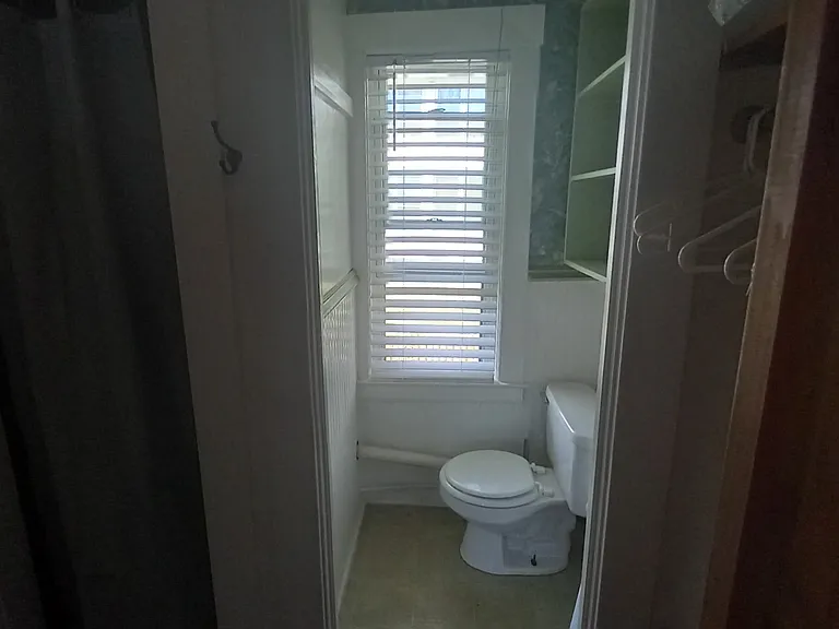 591 Railroad St #2 — Photo 11