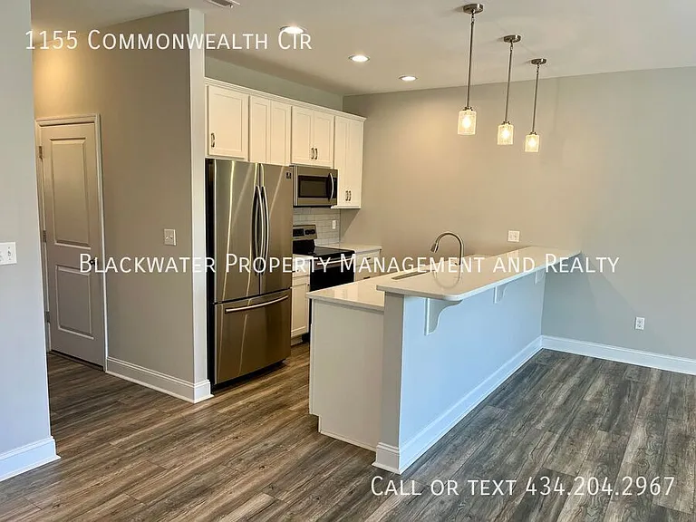 1155 Commonwealth Cir — Photo 4