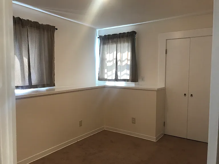 5263 Locksley Ave — Photo 17