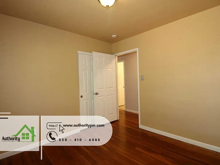 3040 Sharon Ave — Photo 12