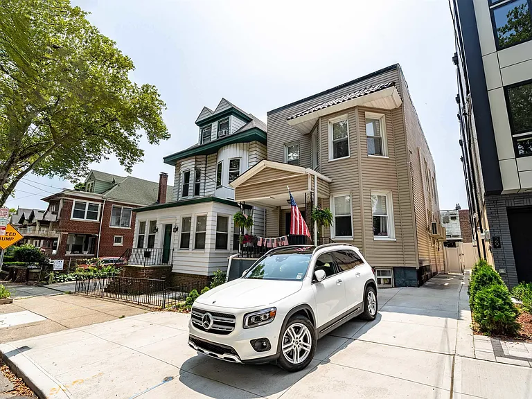 27 Reservoir Ave #1 — Photo 21