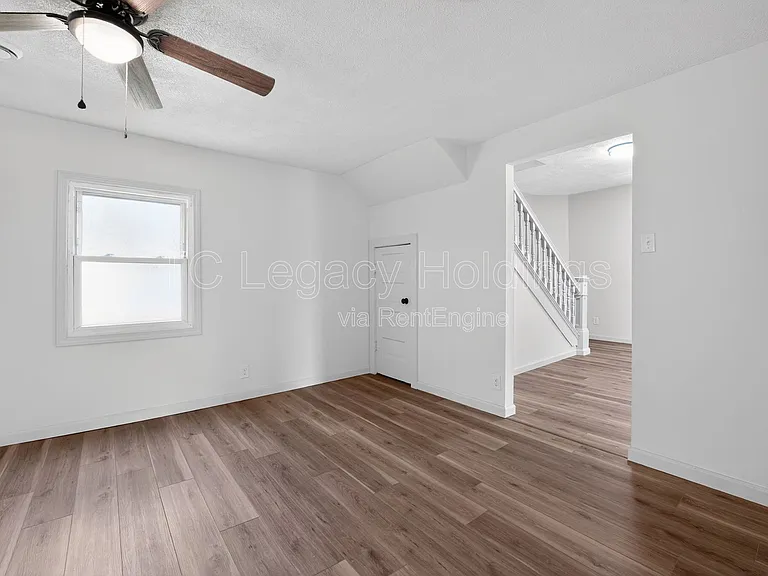 73 Beechwood Ave — Photo 12