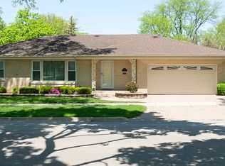 105 E Van Buren St, Elmhurst, IL 60126