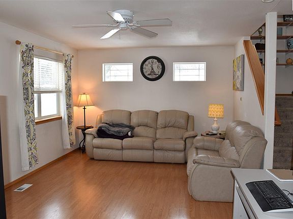 4th image of 1151 E Elderberry Cir