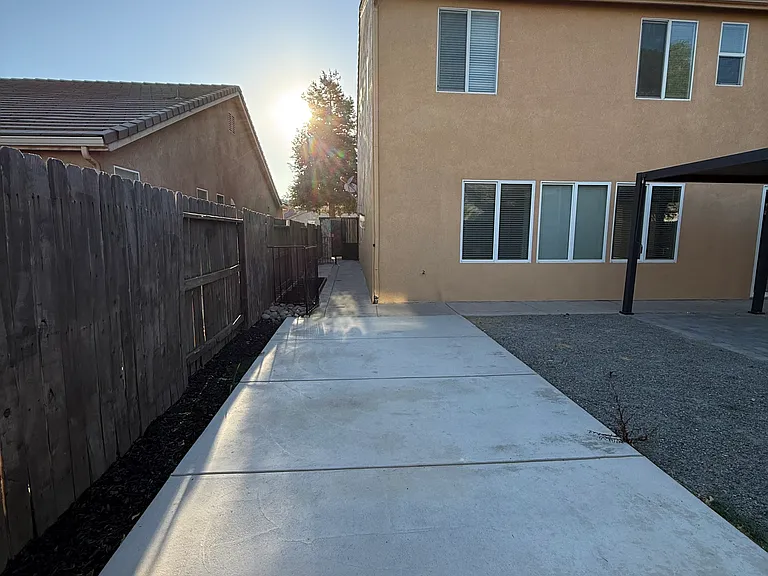 656 Cedar Mountain Dr — Photo 3