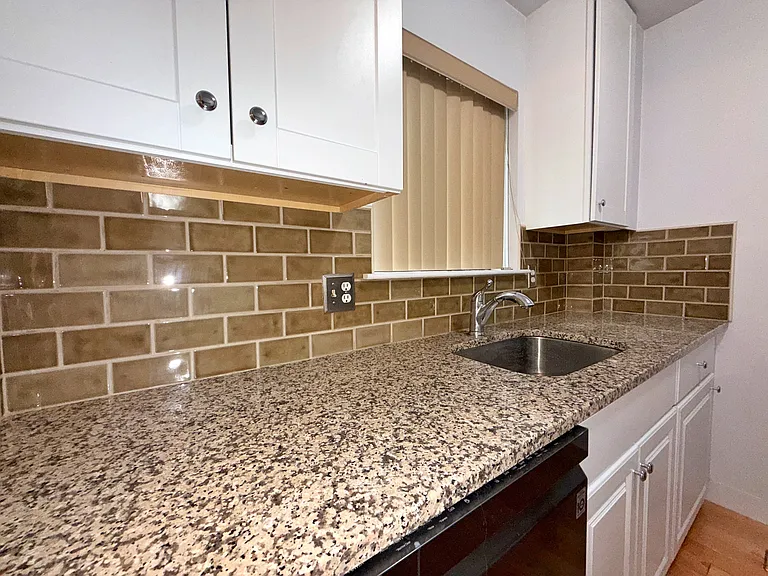 1111 South St #B — Photo 30