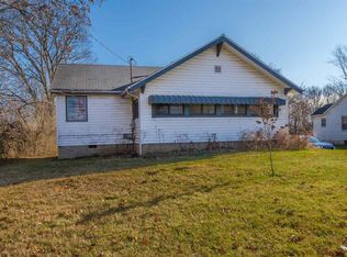 2208 W Arlington Rd, Bloomington, IN 47404