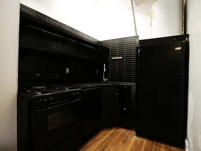 885 Park Ave #5E — Photo 7
