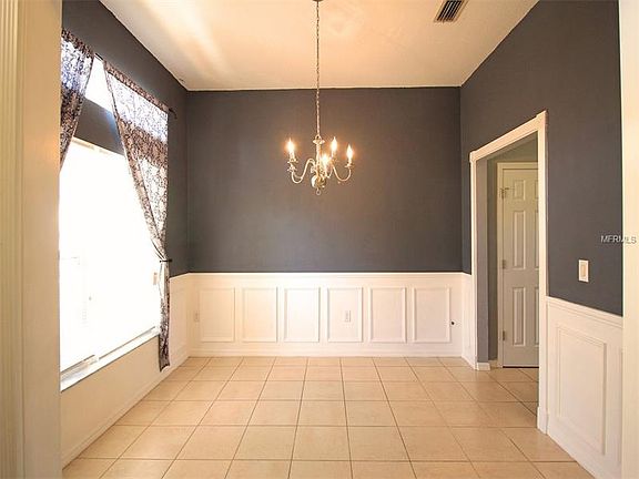 4th image of 1110 Valentine St