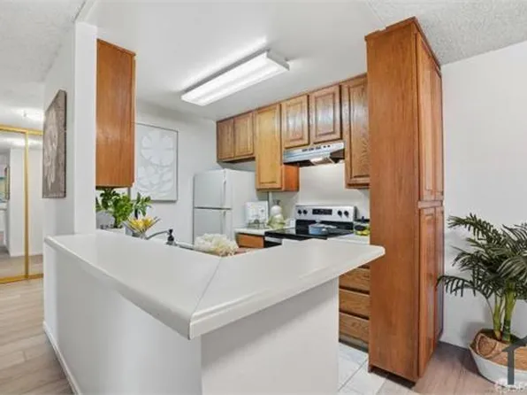 101 Piccadilly Pl APT D, San Bruno, CA 94066