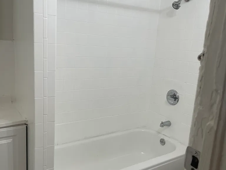 178 Howe Ave #3 — Photo 8