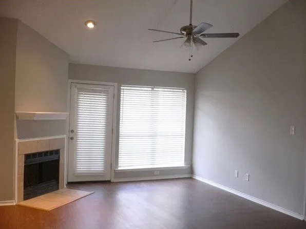 9601 Forest Ln APT 923, Dallas, TX 75243