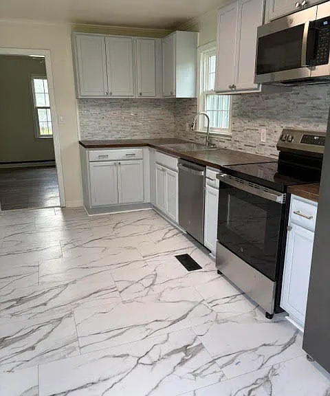 320 Hill St — Photo 22