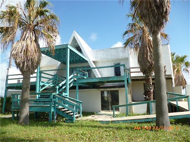 1st image of 131 Point Lafitte Ct